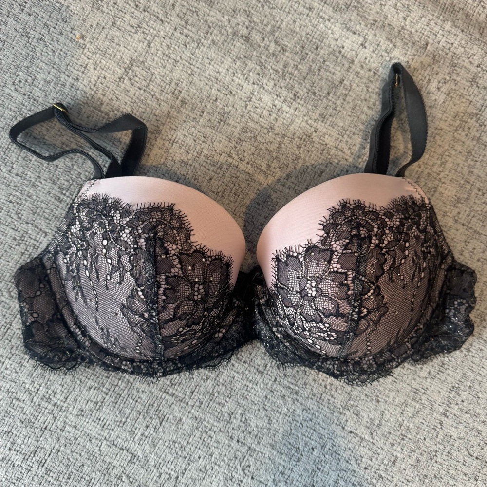 Victoria's Secret Pink and Black Lace Bra